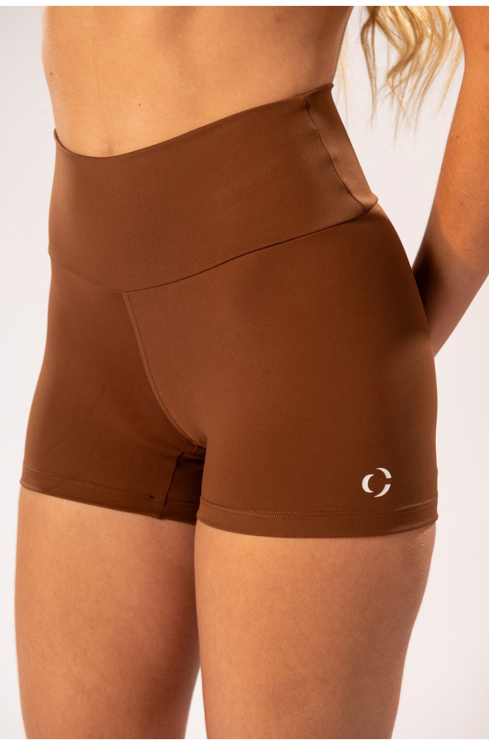 SHORT CREW MARROM